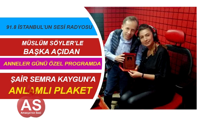 Anneler günü özel programda Şair Semra Kaygun'a anlamlı plaket