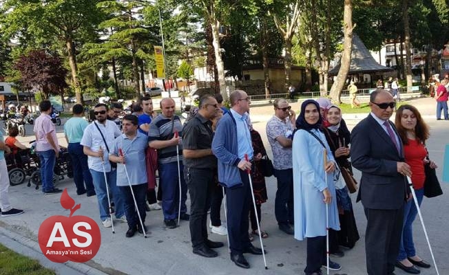 BEYAZ BASTON KÖRLER HAFTASI MESAJI