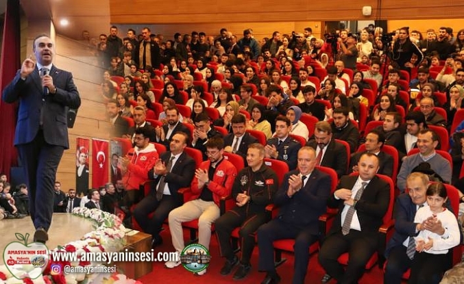 Sanayi ve Teknoloji Bakanı Kacır Amasya Üniversitesi Öğrencileriyle Buluştu