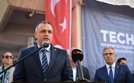 Taşovalı Ender Ünal, Balıkesir Büyükşehir Belediyesi'nde Çifte Görevle Zirveye Tırmandı