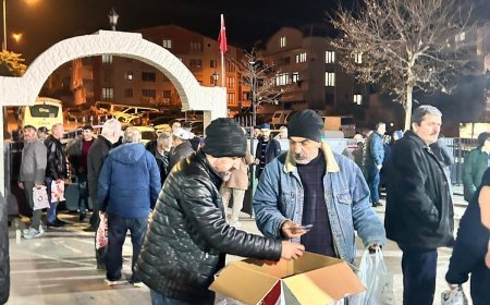 Körfez Amasyalılar Derneği’nden Üç Aylara Anlamlı Karşılama