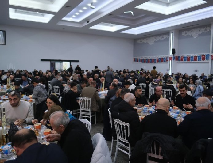 Ülkü Ocakları Amasya İl Başkanlığı’ndan Ramazan’da Gönülleri Buluşturan İftar