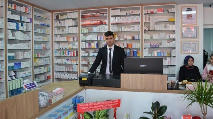 Amasya’da Tekke köyünün ilk ve tek eczanesi açıldı