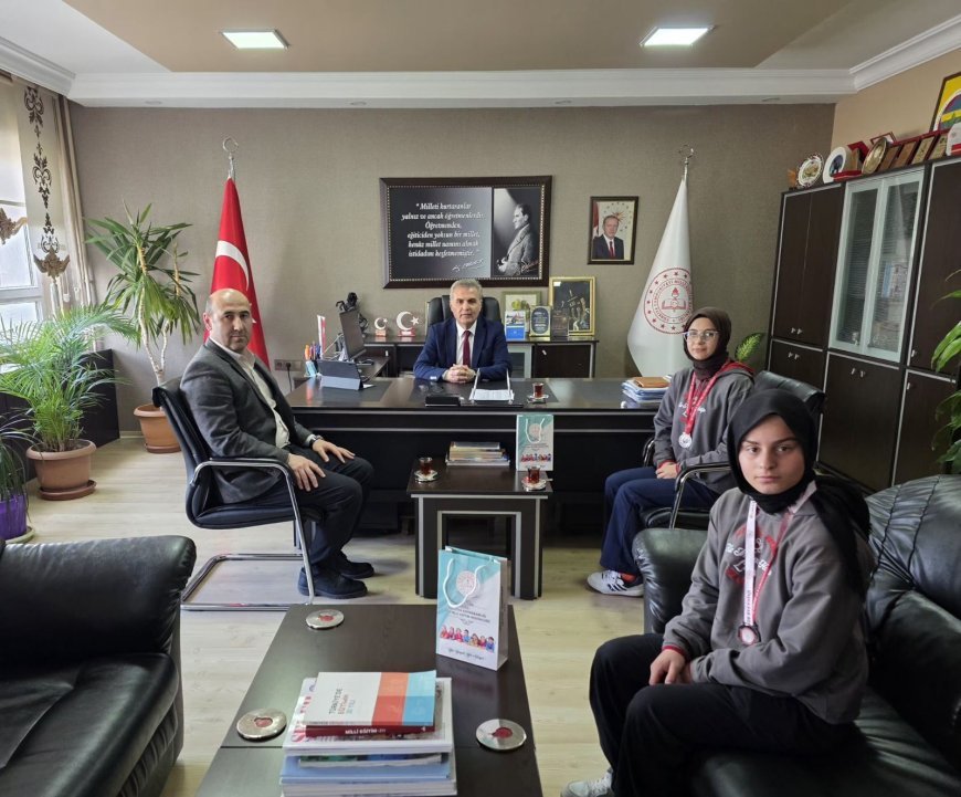 Amasyalı İmam Hatipli Kızlardan Çifte Gurur: Türkiye İkinciliği